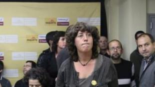Teresa Jordà, dreta i al centre de la imatge, la nit electora, a la seu d'ERC . LLUÍS SERRAT