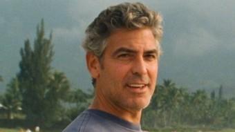 Un George Clooney una mica gras, vestit amb gust dubtós i maldestre com a pare protagonitza el film FOX