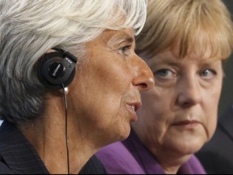 Christine Lagarde (FMI) exemplifica les veus crítiques amb la gestió de Merkel a Europa.  ARXIU