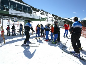 Els esquiadors de Núria que vulguin descomptes s'hauran de posar la disfressa aquest cap de setmana. E.PICAS