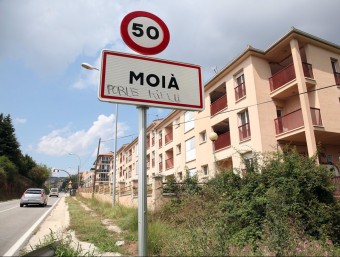 Un dels accessos d'entrada al municipi de Moià, que té una situació econòmica de fallida ANDREU PUIG / ARXIU