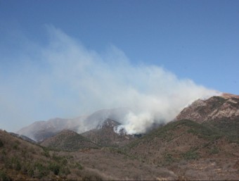 Imatges de l'incendi que crema a la Ribagorça, entre Catalunya i Aragó, damunt de Vilaller SALVADOR MIRET / ACN