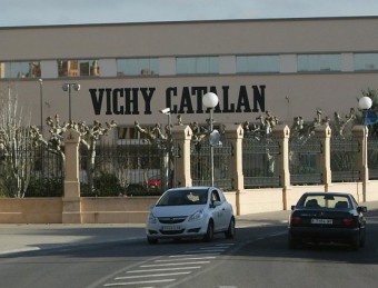 Instal·lacions de Vichy Catalan a Caldes de Malavella, amb la fàbrica i el balneari de costat JOAN SABATER / ARXIU