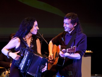 Mirna Vilasís i Xavi Múrcia, a l'estrena de ‘Càpsules'a la Mostra d'Igualada, són Samfaina de Colors FLARE ESTUDI FOTOGRÀFIC