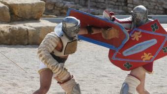 Les lluites de gladiadors són els espectacles més populars.  O.M