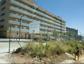 Imatge d'un dels blocs de pisos que hi ha al nou barri de Mas Lluí a Sant Just Desvern JOSEP LOSADA