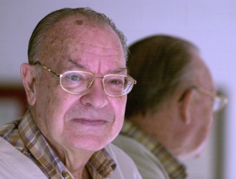 Josep M. Ainaud de Lasarte, fotografiat el 2003 a casa seva