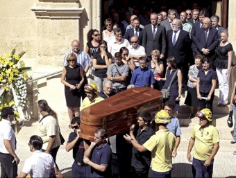 Funeral del brigadista mort en les tasques d'extinció del foc originat en la Torre de les Maçanes EFE