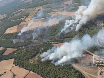 Imatge aèria dels focs de Vilopriu @EMERGENCIESCAT