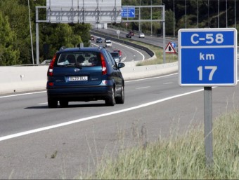 L'accident va tenir lloc al punt quilomètric 17 de l'autopista c-58, a l'alçada de Sant Quirze del Vallès ACN