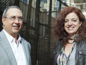 Miquel Fañanàs i Teresa Sagrera han estat guanyador i finalista del premi Nèstor Luján de novel·la històrica amb obres ambientades a Girona i a Sant Pere de Vilamajor JOSEP LOSADA