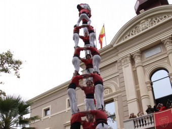 El 3 de 9 que els Castellers de Barcelona van carregar ahir al Clot. CASTELLERS DE BARCELONA