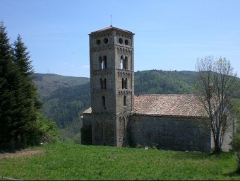 L'església dedicada a Santa Cecília, a Molló. J.C.