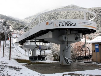 L'estació d'Espot Esquí duia ahir acumulats 30 centímetres de neu i obrirà demà LLUVICH, MARTA / ACN