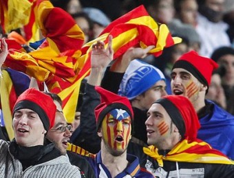 L'afició de Catalunya anima la selecció en el partit de l'any passat contra Tunísia, que es va celebrar a l'Estadi Lluís Companys MARTA PÉREZ
