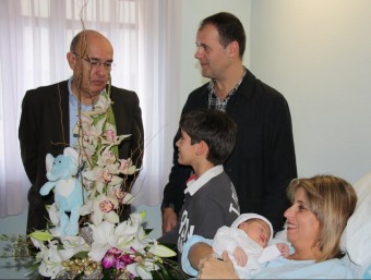 En Gerard rep la visita del conseller de Salut, Boi Ruiz, a l'hospital Verge de la Cinta de Tortosa ANNA MAYOR / ACN