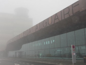 L'aeroport d'Alguaire en un dia boira. D.M