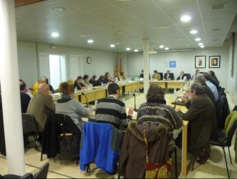 El ple del Consell Comarcal del Maresme reunit ahir al vespre a la seu de Mataró. T.M