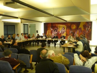 La sessió plenària del mes de gener celebrada ahir al vespre a l'Ajuntament de Pineda de Mar. T.M