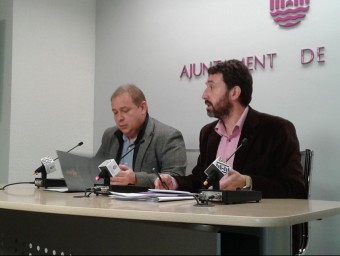 Orengo i Mascarell en la sala de premsa de l'Ajuntament. EL PUNT AVUI