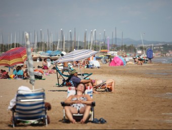 El sector turístic creu que el tercer fil alterarà la tranquil·litat i empobrirà l'atractiu.  ARXIU