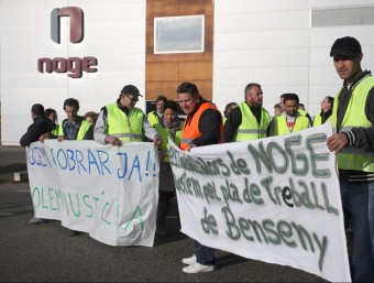 Els treballadors de Noge han dut a terme nombroses accions per reclamar els sous endarrerits i mostrar la seva aposta pel Grup Benseny. LLUÍS SERRAT
