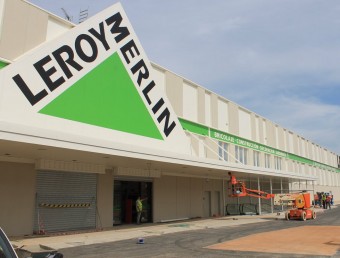 Imatge general d'un centre comercial de Leroy Merlin en obres de condicionament. ARXIU