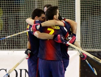 Els jugadors blaugrana s'abracen en una imatge d'arxiu LA VOZ DE GALICIA / CÉSAR QUIÁN
