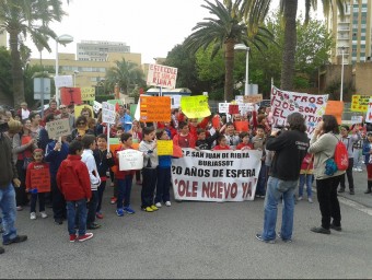 Protestes de la comunitat escolar del CEIP Sant Joan de Ribera. ARXIU