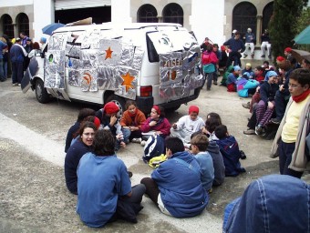 Imatge d'una trobada dels Esplac, un dels nuclis fundacionals de l'MLP, a Arenys de Mar, l'any 2003 LLUÍS MARTÍNEZ