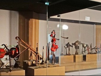 Una part dels instruments conservats durant les obres d'instal.lació.