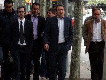 Els germans Bustos arriben al TSJC per declarar pel cas Mercuri acompanyats de l'equip de govern ACN
