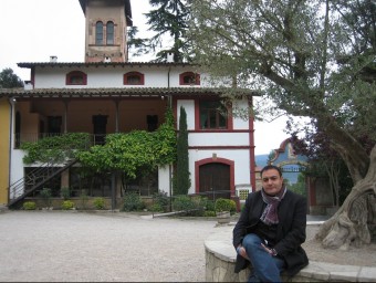Pere Mulero, director general d'Eix Estels, fotografiat a la casa de colònies Mas Banyeres de Centelles.  ANNA AGUILAR