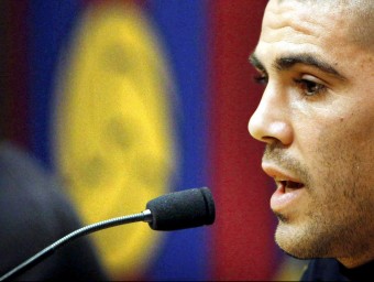 Víctor Valdés, durant la seva roda de premsa d'ahir al Camp Nou EFE