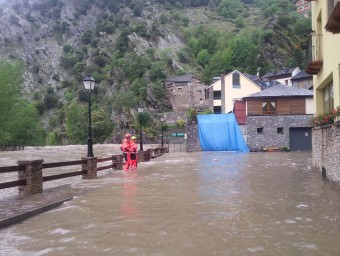 Llavorsí, al Pallars Sobirà, inundat per l'aigua ACN