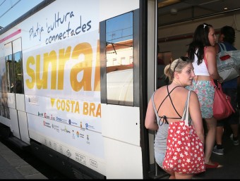 El Sunrail es va estrenar el passat 6 de juliol i va funcionar fins a principi de setembre, amb el lema “Figueres té platja i les platges tenen museus” MANEL LLADÓ