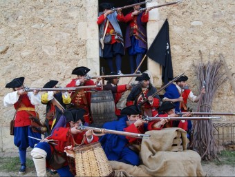 Una recreació de la batalla entre els Miquelets i els soldats borbònics. ASSOCIACIÓ CULTURAL LA FESTA DELS MIQUELETS