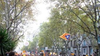 La manifestació de l'esquerra independentista, al seu pas per les Rambles de Barcelona ACN