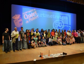 Imatge general dels protagonistes d ela gala de Quartmetratges. EL PUNT AVUI