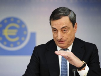 El president del BCE, Mario Draghi, en una roda de premsa.  ARXIU / DANIEL REINHARDT / EFE