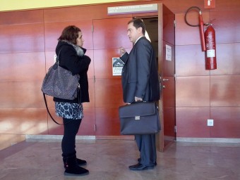 Vilaró i Jaume Pararols, l'advocat del detingut, ahir als jutjats de Blanes G. PLADEVEYA