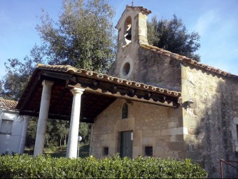 L'ermita de Sant Fermí, situada a la Colònia de Flaçà. La mitjanit de dimarts a dimecres, uns desconeguts pretenien endur-se la campana de la capella, on no hi van ocasionar danys G. P