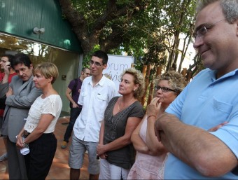 Pia Bosch, a l'esquerra, i Marina Geli, la segona per la dreta, en la trobada de Nou Cicle de l'agost de l'any passat a Torroella de Montgrí, amb altres dirigents del partit LLUÍS SERRAT