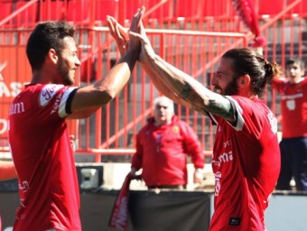 Marcos i Marí celebren un dels gols d'ahir ELISABET MAGRE