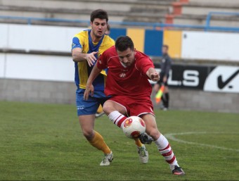 Carlos Cano, amb la segona indumentària del Santfeliuenc en el partit contra el Palamós JOAN SABATER