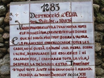 Placa commemorativa dels fets d'Elna  de 1285 EL PUNT AVUI