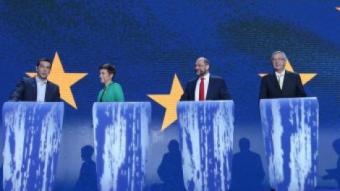 D'esquerra a dreta, els cinc candidats a presidir la CE, Alexis Tsipras, Ska Keller, Martin Schulz, Jean-Claude Juncker i Guy Verhofstadt, aquest dijous durant el debat EFE