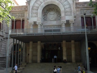 El Palau de Justícia , seu de l'Audiència de Barcelona Q. PUIG
