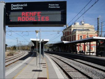 Una imatge de l'estació de trens de Figueres, al mes de març LLUIS SERRAT