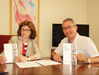 L'alcaldessa d'Alaquàs i el president de l'Ideco en l'acte de signatgura. C.GÓMEZ